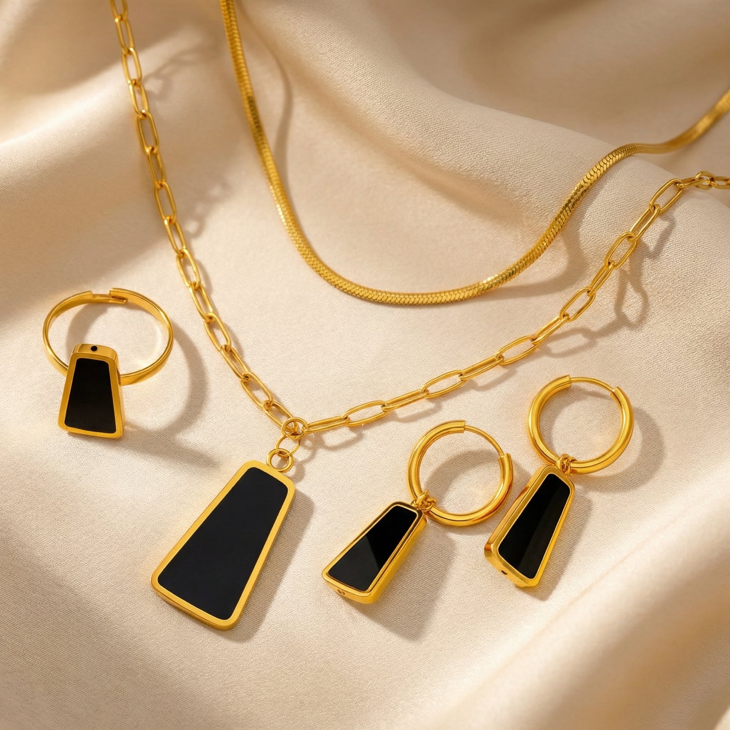 Bold Geometric Onyx Set - 18K Gold Plated Stainless Steel
