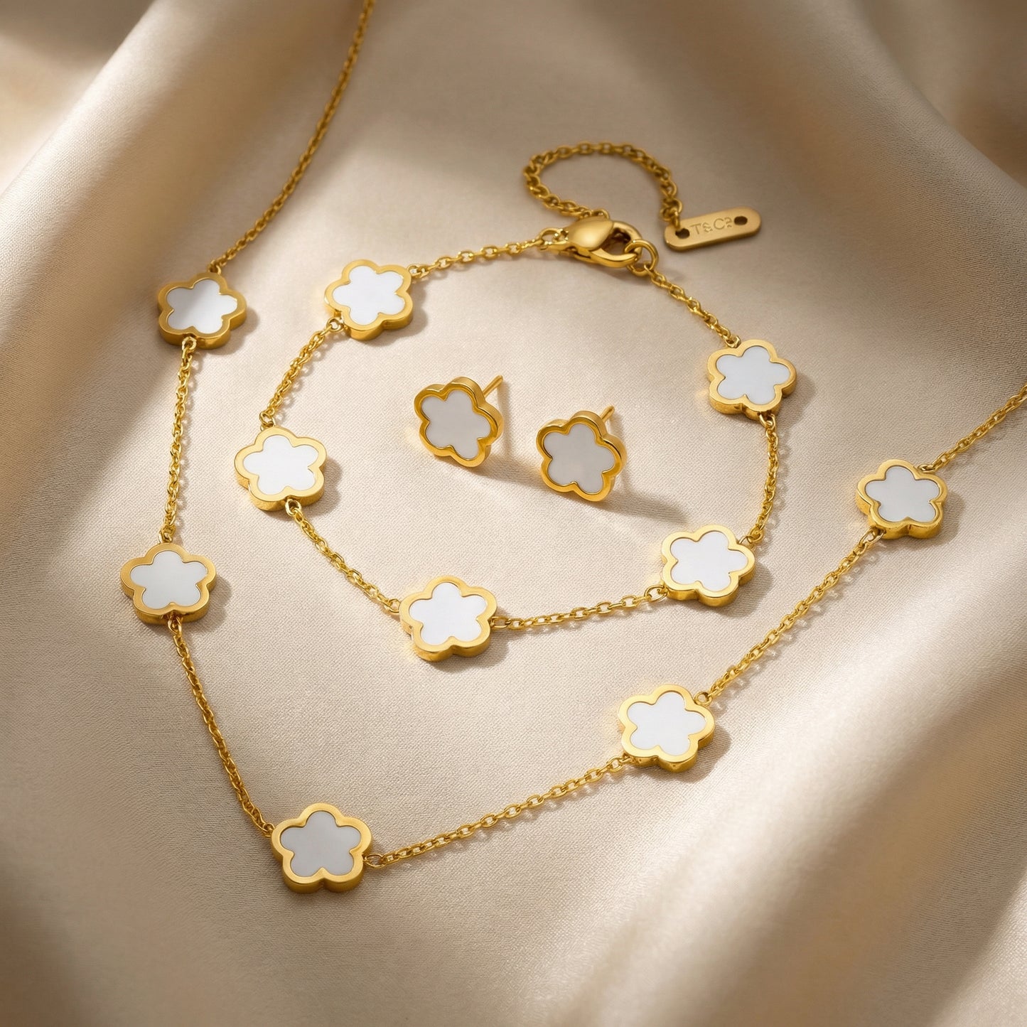 Alhambra Style Mother of Pearl Set - 18K Gold Plated Stainless Steel